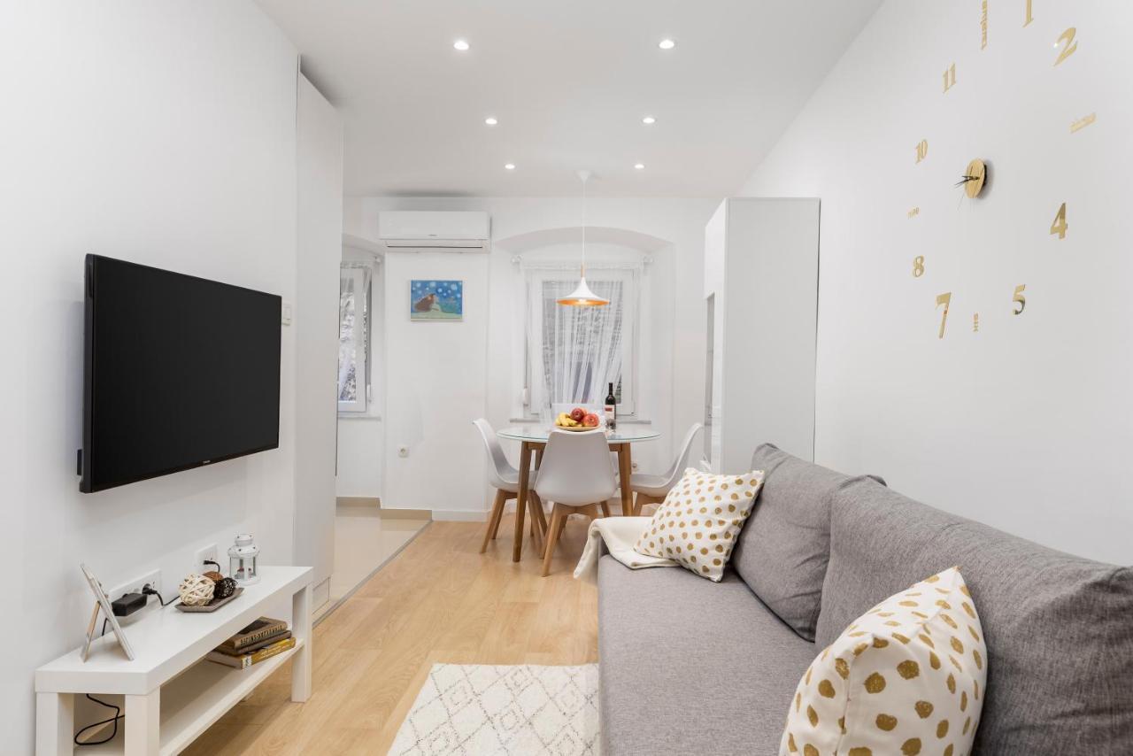 Apartment Opa Gold Рийека Екстериор снимка