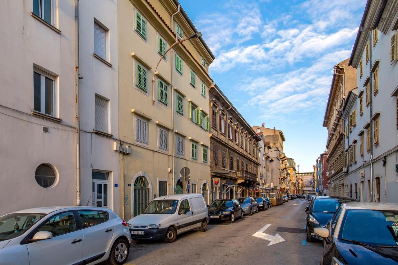 Apartment Opa Gold Рийека Екстериор снимка